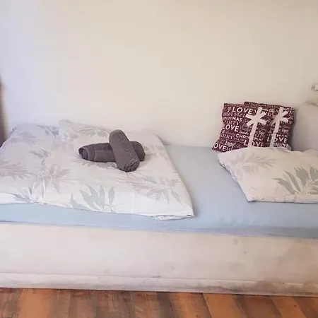 Apartment 1a Beautiful 3 Room, Private And Calm Apartment, Private Car Park, Full Equipped Kitchen, Private And Stable Wifi, One Minute To Tram Station, Smart Tv, Different Towels And Bedlines Etc Included, Whatsapp Support, No Additional Costs *