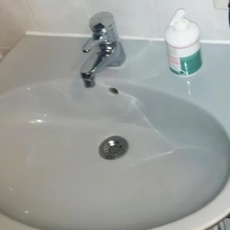Apartment 1a Beautiful 3 Room, Private And Calm Apartment, Private Car Park, Full Equipped Kitchen, Private And Stable Wifi, One Minute To Tram Station, Smart Tv, Different Towels And Bedlines Etc Included, Whatsapp Support, No Additional Costs